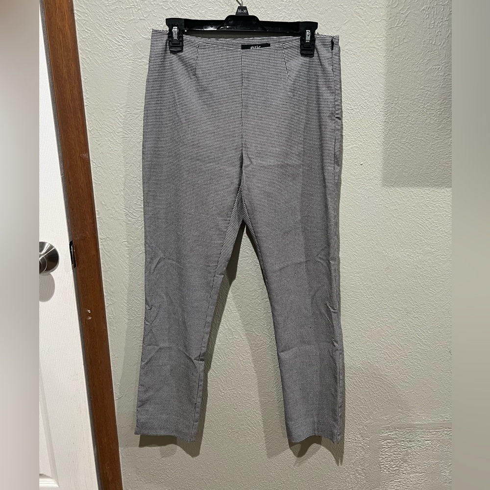 Eric Signature Women's Gray Straight Leg Pants Checkered Stylish Size 4 EUC